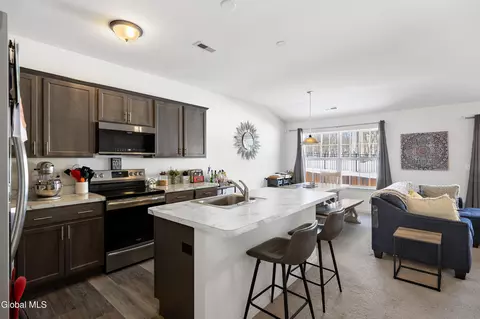Kitchen - 1002 Grayson Pl, Schenectady, NY 12302 photo 1 of 5
