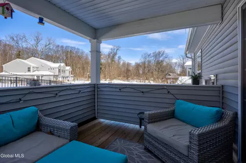 Exterior - 1002 Grayson Pl, Schenectady, NY 12302 photo 6 of 6