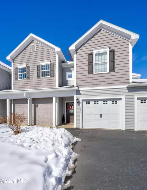 Exterior - 1002 Grayson Pl, Schenectady, NY 12302 photo 3 of 6