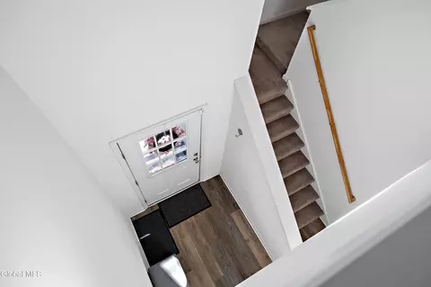 Entry Way - 1002 Grayson Pl, Schenectady, NY 12302 photo 4 of 4
