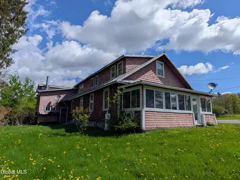 351 Presbyterian Hill Rd, Stephentown, NY 12168