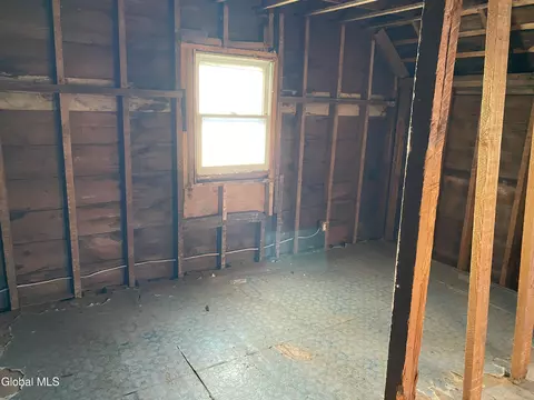 Bedroom - 1324 8th Ave, Schenectady, NY 12303 photo 2 of 3