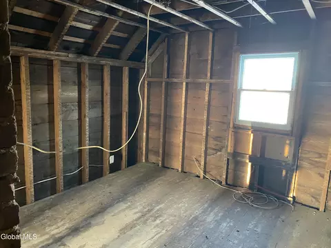 Bedroom - 1324 8th Ave, Schenectady, NY 12303 photo 3 of 3