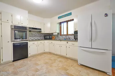 Kitchen - 148 Herrick Rd, Valatie, NY 12184 photo 2 of 3