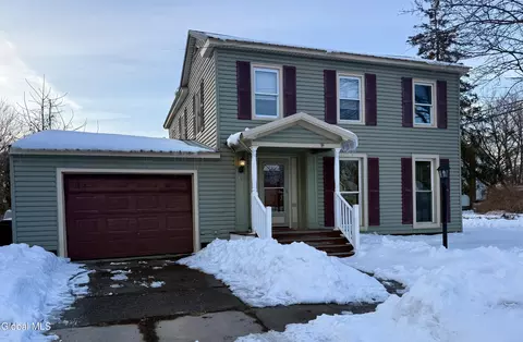 14 Washington St, Fultonville, NY 12072
