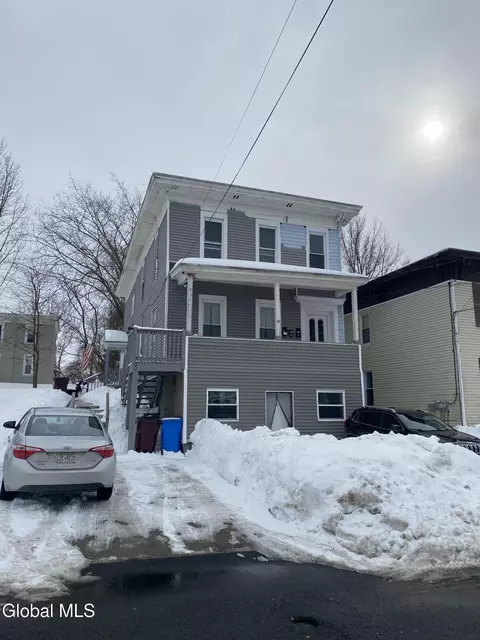 48 Prospect Ave, Gloversville, NY 12078