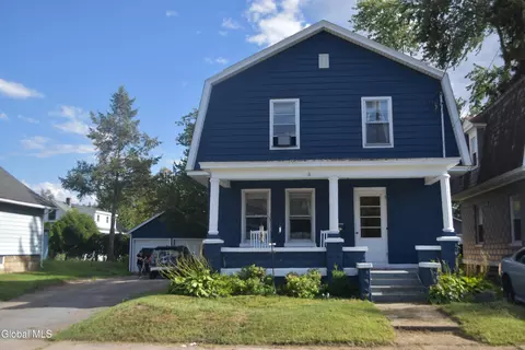 223 4th St, Scotia, NY 12302