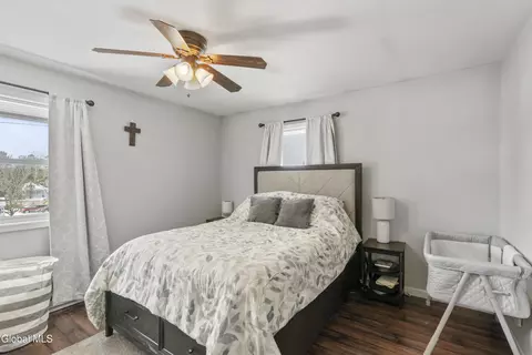 Bedroom - 12 Lawndale Ave, Schenectady, NY 12306 photo 5 of 6