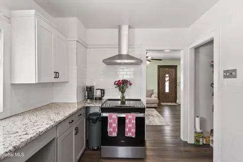 Kitchen - 12 Lawndale Ave, Schenectady, NY 12306 photo 4 of 4