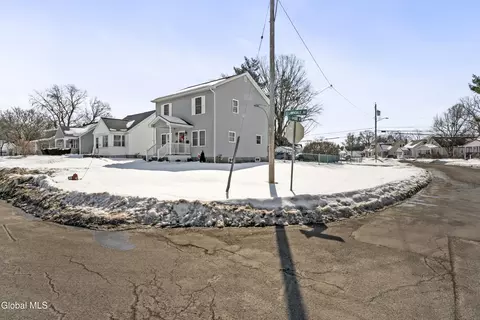 Exterior - 12 Lawndale Ave, Schenectady, NY 12306 photo 2 of 4