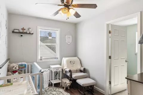 Bedroom - 12 Lawndale Ave, Schenectady, NY 12306 photo 3 of 6