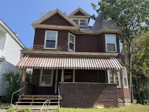 1256 Parkwood Blvd, Schenectady, NY 12308
