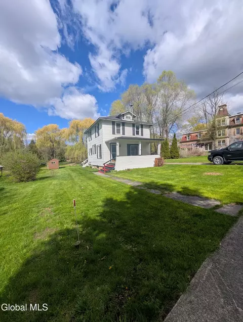 2591 Center Rd, Moriah, NY 12960