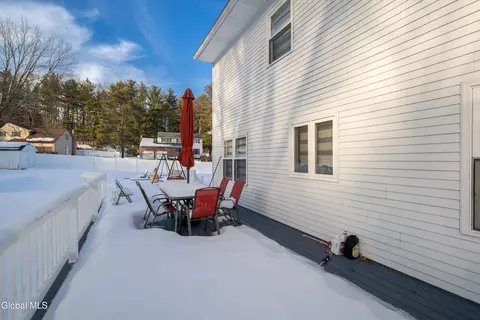 Exterior - 933 E Pine Hill Dr, Schenectady, NY 12303 photo 2 of 8