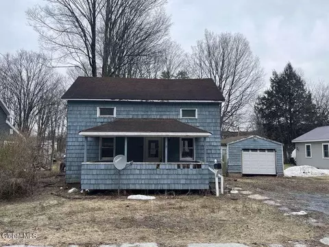 55 Academy St, Cambridge, NY 12816