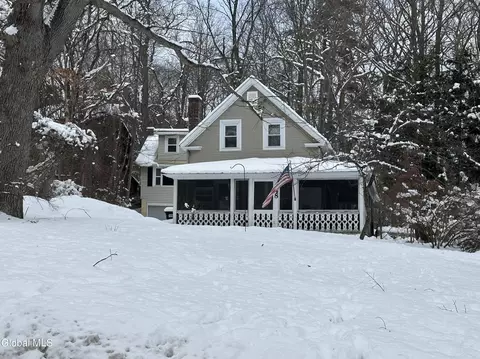 48-50 Horicon Ave, Bolton, NY 12814