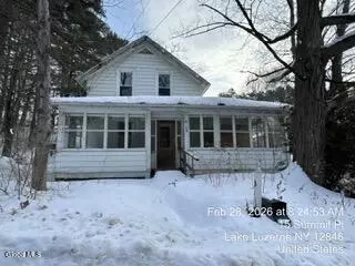 16 Summit Pl, Lake Luzerne, NY 12846