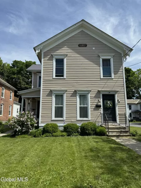 12 Numan St, Glens Falls, NY 12801