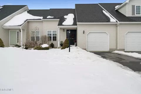 70 Fellows Rd # C, Clifton Park, NY 12065