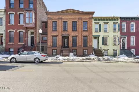 285 Lark St, Albany, NY 12210