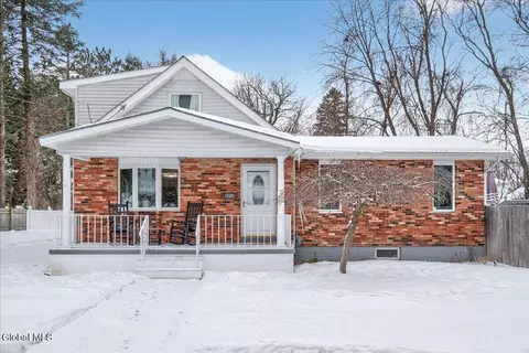 1320 Floral Ave, Rotterdam, NY 12306