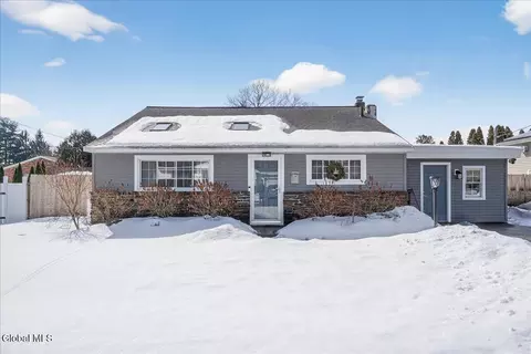 36 Anthony Ln, Albany, NY 12205