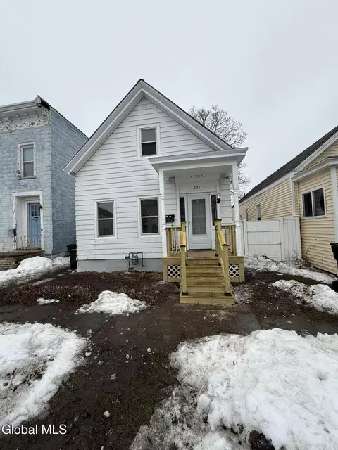 231 4th Ave, Troy, NY 12180