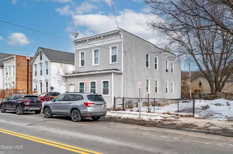 48 5th Ave, Troy, NY 12180