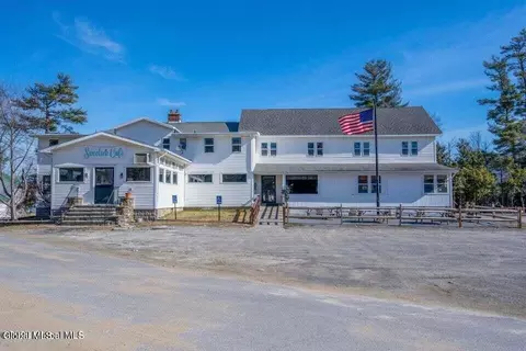 13 Park Ave, Hadley, NY 12835