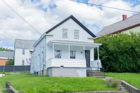 142 Saratoga Ave, Mechanicville, NY 12118