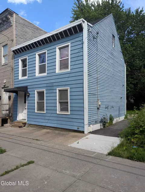 54 Ontario St, Albany, NY 12206