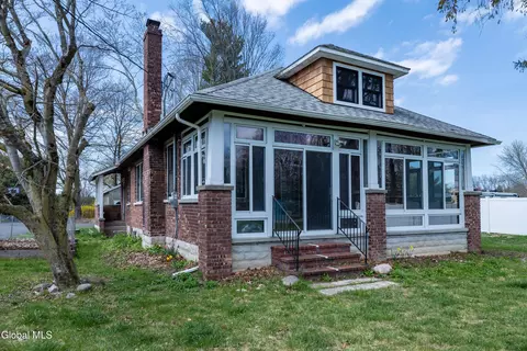 4018 Chatham St, Valatie, NY 12184