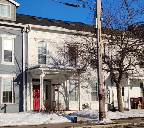 160 Milton Ave, Ballston Spa, NY 12020
