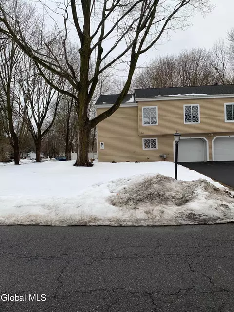 2 Leaf Rd, Delmar, NY 12054 photo 2
