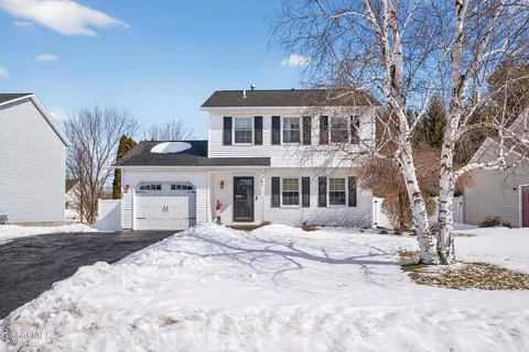 8 Corina Ct, Watervliet, NY 12189