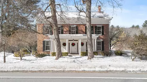 1167 Middleline Rd, Ballston Spa, NY 12020