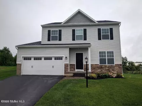 568 Nys 355 Cooper Hill Rd, Wynantskill, NY 12198