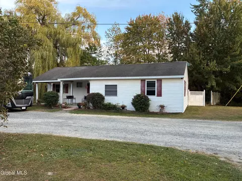 120 Weatherwax Rd, Poestenkill, NY 12140