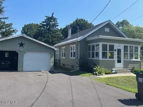 111 Schmidt St, Fonda, NY 12068