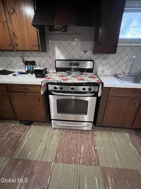 Kitchen - 1911 Golf Ave, Schenectady, NY 12308 photo 3 of 3
