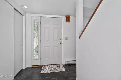 Entry Way - 30 Willow Dr, Delmar, NY 12054 photo 3 of 4