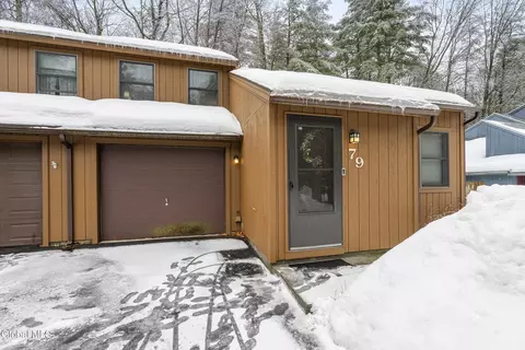 79 Pepperbush Pl, Malta, NY 12020