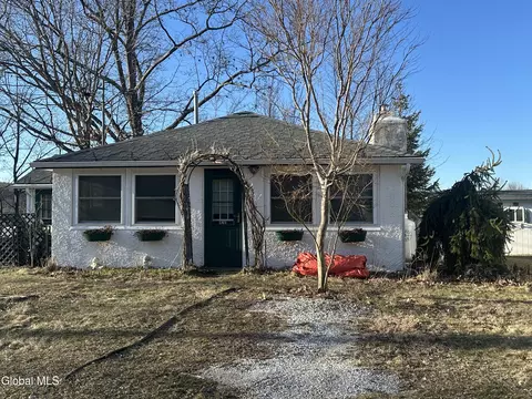 531 Sullivan Way, Cambridge, NY 12816