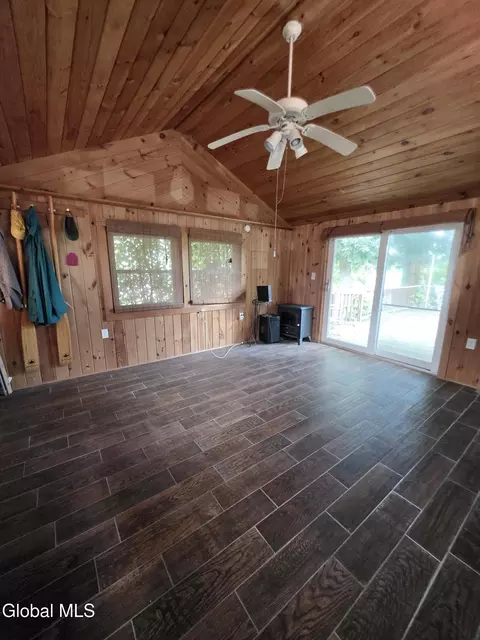 Exterior - 531 Sullivan Way, Cambridge, NY 12816 photo 4 of 8