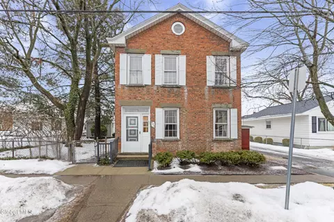 324 2nd Ave, Watervliet, NY 12189