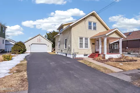 174 6th St, Scotia, NY 12302