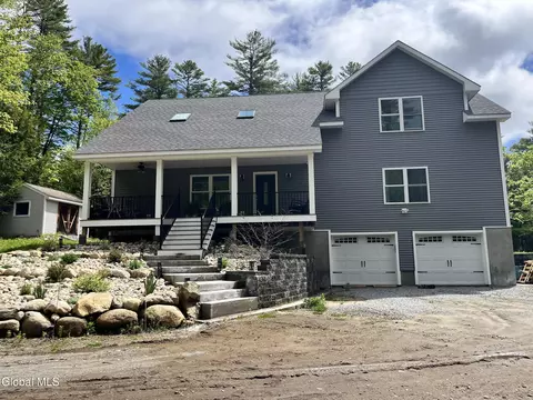 41 Moffitt Rd, Chestertown, NY 12817