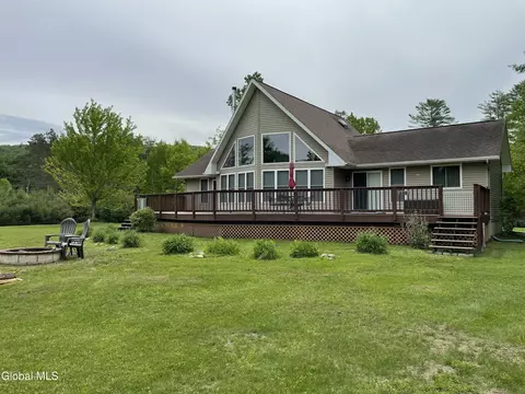 101 Kibler Point Rd, Wells, NY 12190
