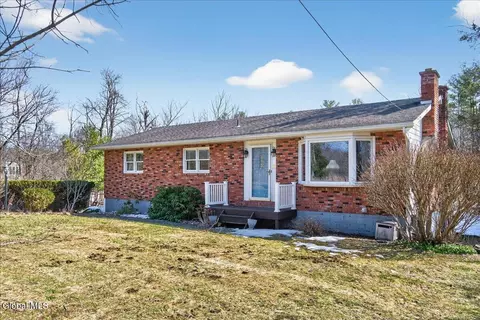 Exterior - 221 Droms Rd, Glenville, NY 12302 photo 7 of 10