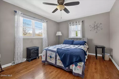 Bedroom - 221 Droms Rd, Glenville, NY 12302 photo 5 of 6